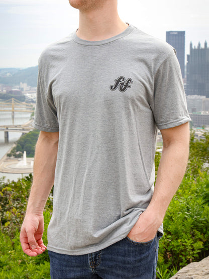 Minimalist t-shirt with logo